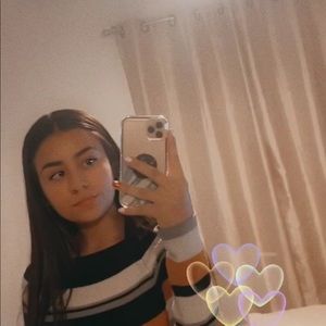 Meet your Posher, Stephany